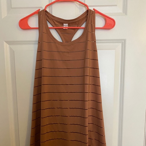 Athleta tank size XL - Picture 2 of 2